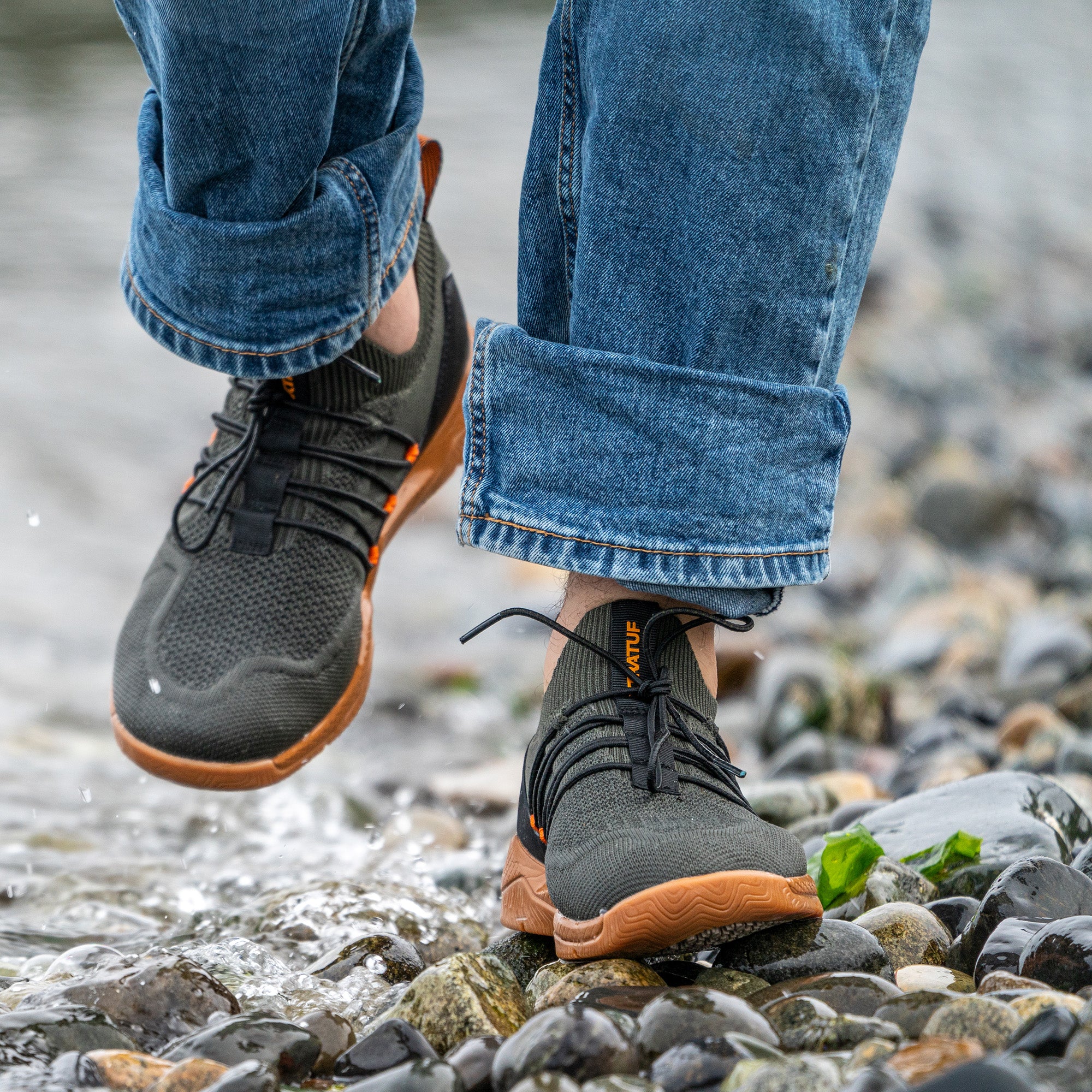 Men's Kiata Waterproof Sneaker - Image 2